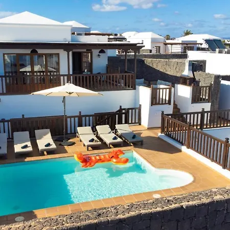 Vista Rey - 6 Bedroom - Heated Pool - Amazing Views - Pool Table - Vista Lobos - *