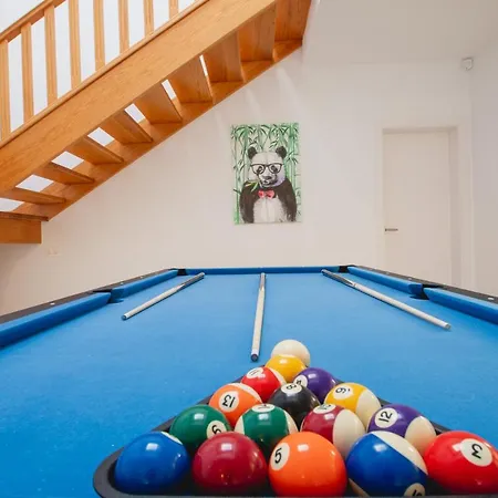 Vista Rey - 6 Bedroom - Heated Pool - Amazing Views - Pool Table - Vista Lobos -
