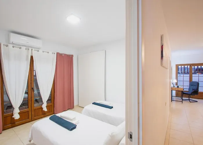 Vista Rey - 6 Bedroom - Heated Pool - Amazing Views - Pool Table - Vista Lobos - 플라야블랑카