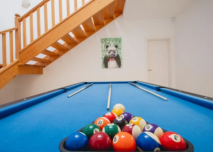 Vista Rey - 6 Bedroom - Heated Pool - Amazing Views - Pool Table - Vista Lobos -