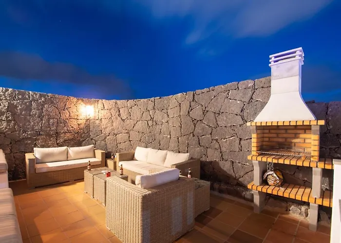 Vista Rey - 6 Bedroom - Heated Pool - Amazing Views - Pool Table - Vista Lobos - Playa Blanca (Lanzarote)